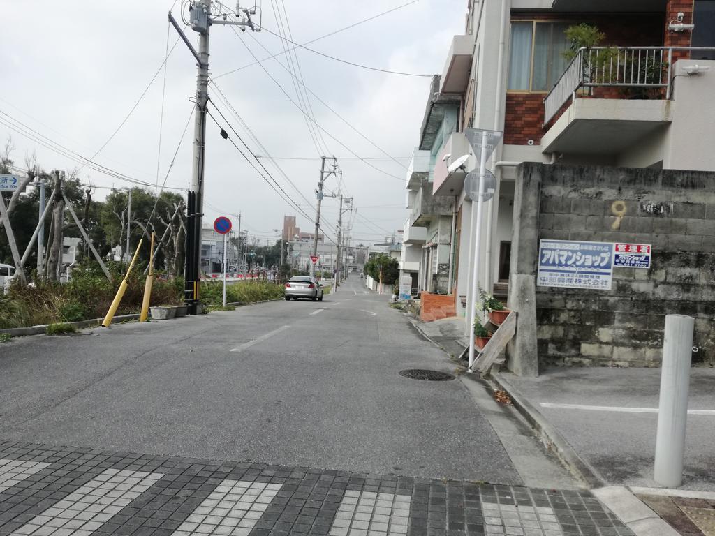 Koza Share House Hotel Okinawa ภายนอก รูปภาพ